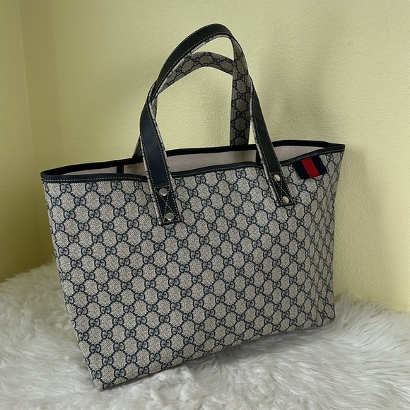 💯Authentic GUCCI GG Plus Monogram Medium Signature Web Loop Tote Navy🍀 - Picture 15 of 15